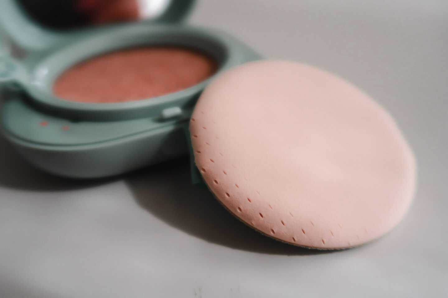 Fond de teint revue: La Neige NEO Cushion Matte. #fonddeteint #cushion #kbeauty #LaNeige #LaNeigeCushion