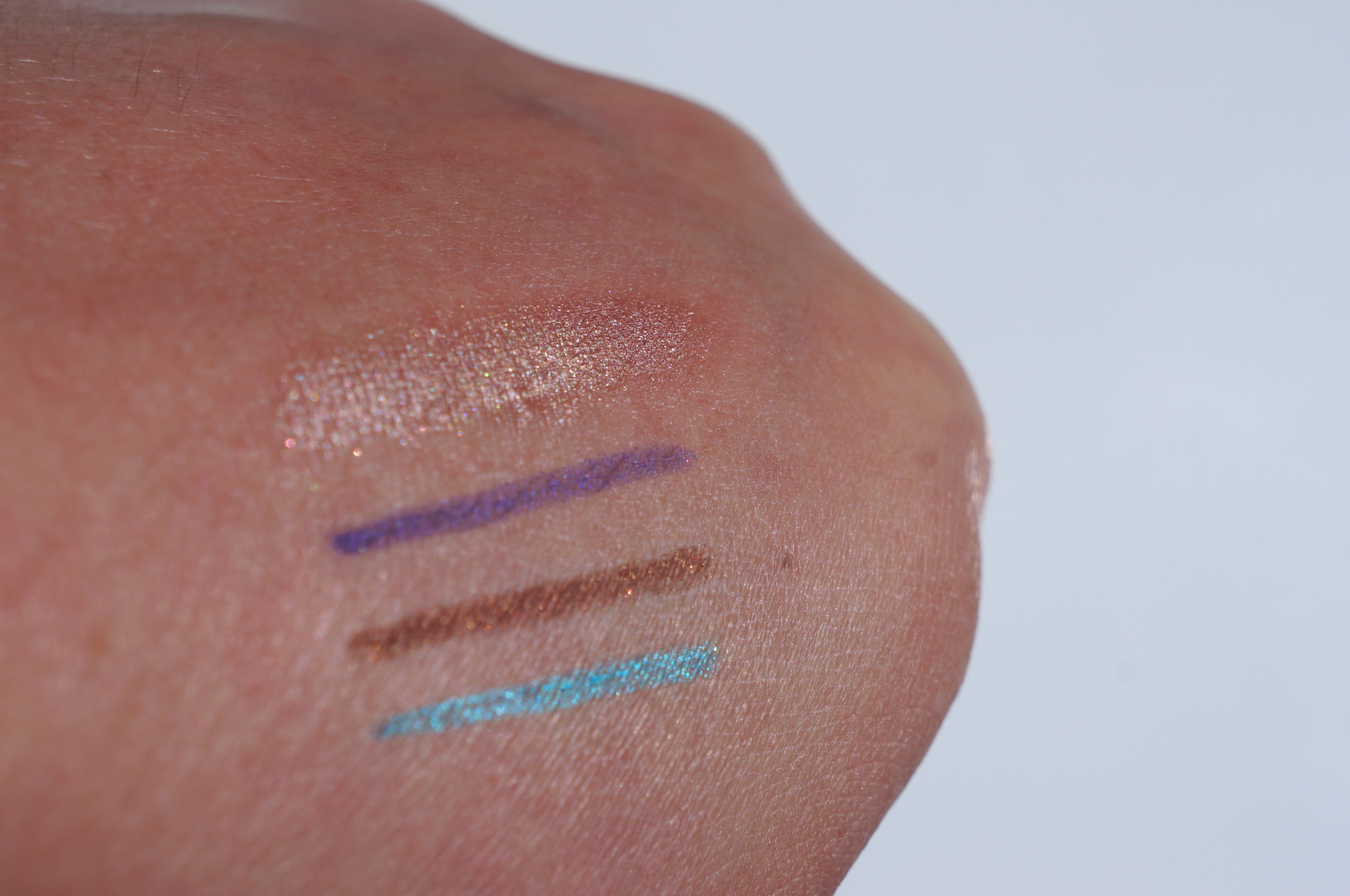 Urban Decay Primer Potion in Sin; Purple Aqua Eyes by MUFE; Teddy by MAC; Electric 24-7 Glide-On by Urban Decay/ Pic by kiwikoo