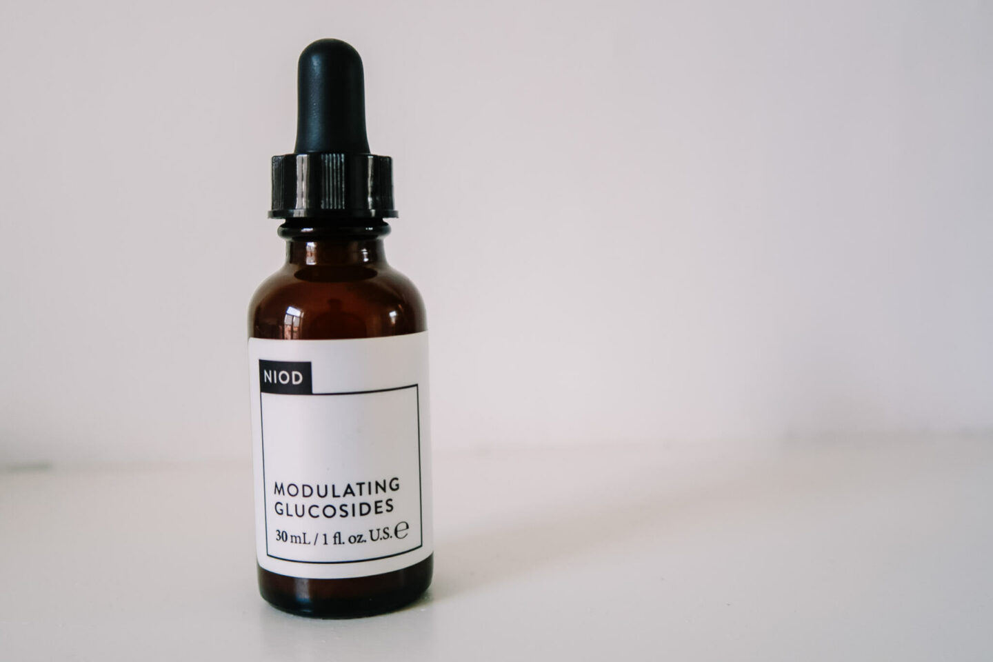 Niod Modulating Glucosides #revue #beaute #skincare #deciem #niod #soinsdelapeau #routinebeaute #beautyroutine 