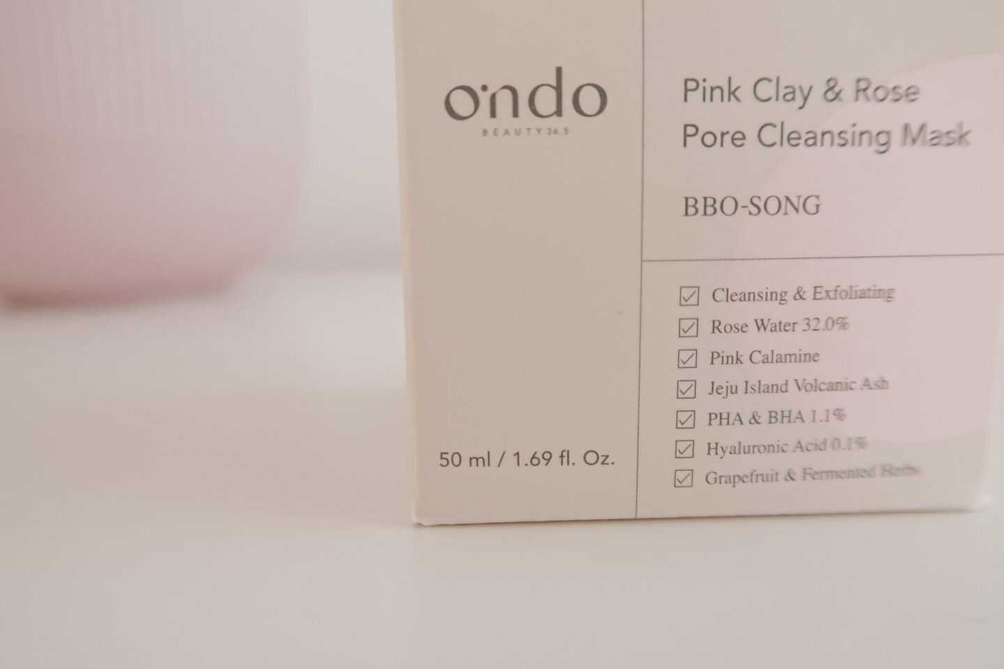 Ondo masque à l’argile rose. 
#kbeauty #claymask #skincare #masquesoins #soins #koreanbeauty 