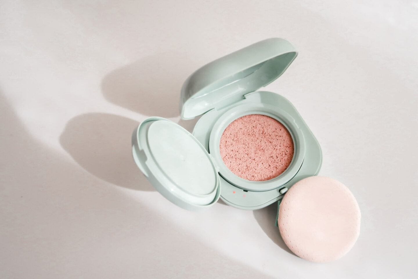 Fond de teint revue: La Neige NEO Cushion Matte. #fonddeteint #cushion #kbeauty #LaNeige #LaNeigeCushion