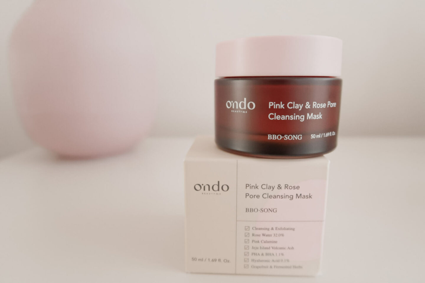 Ondo masque à l’argile rose. 
#kbeauty #claymask #skincare #masquesoins #soins #koreanbeauty 