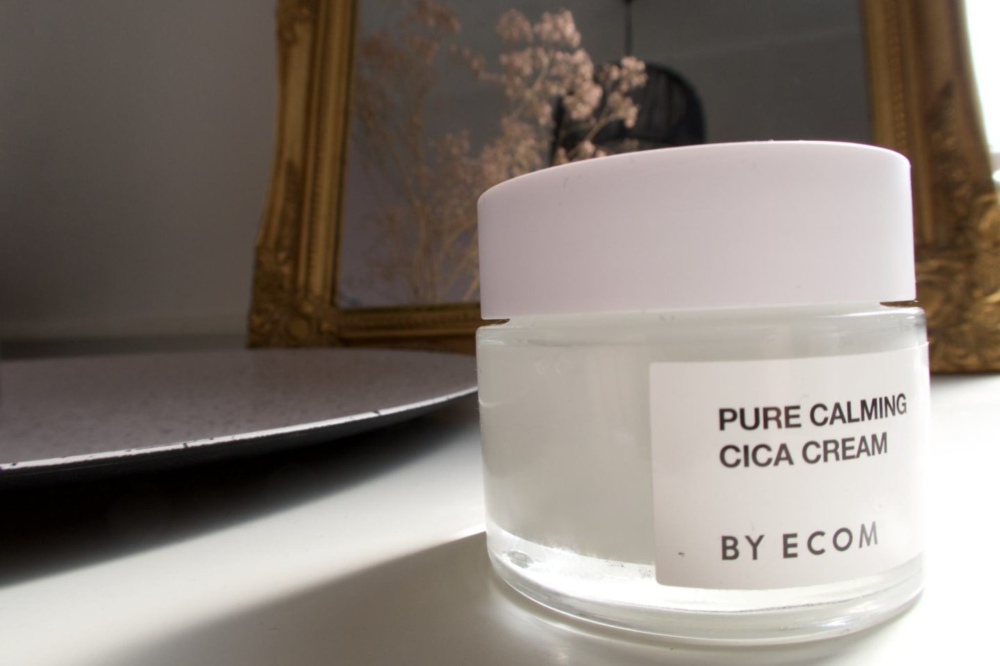 Pure Calming Cica Cream By Ecom.
#byecom #cica #centellaasiatica #skincare #skincareproduct #skincareroutine #beauty #kbeauty