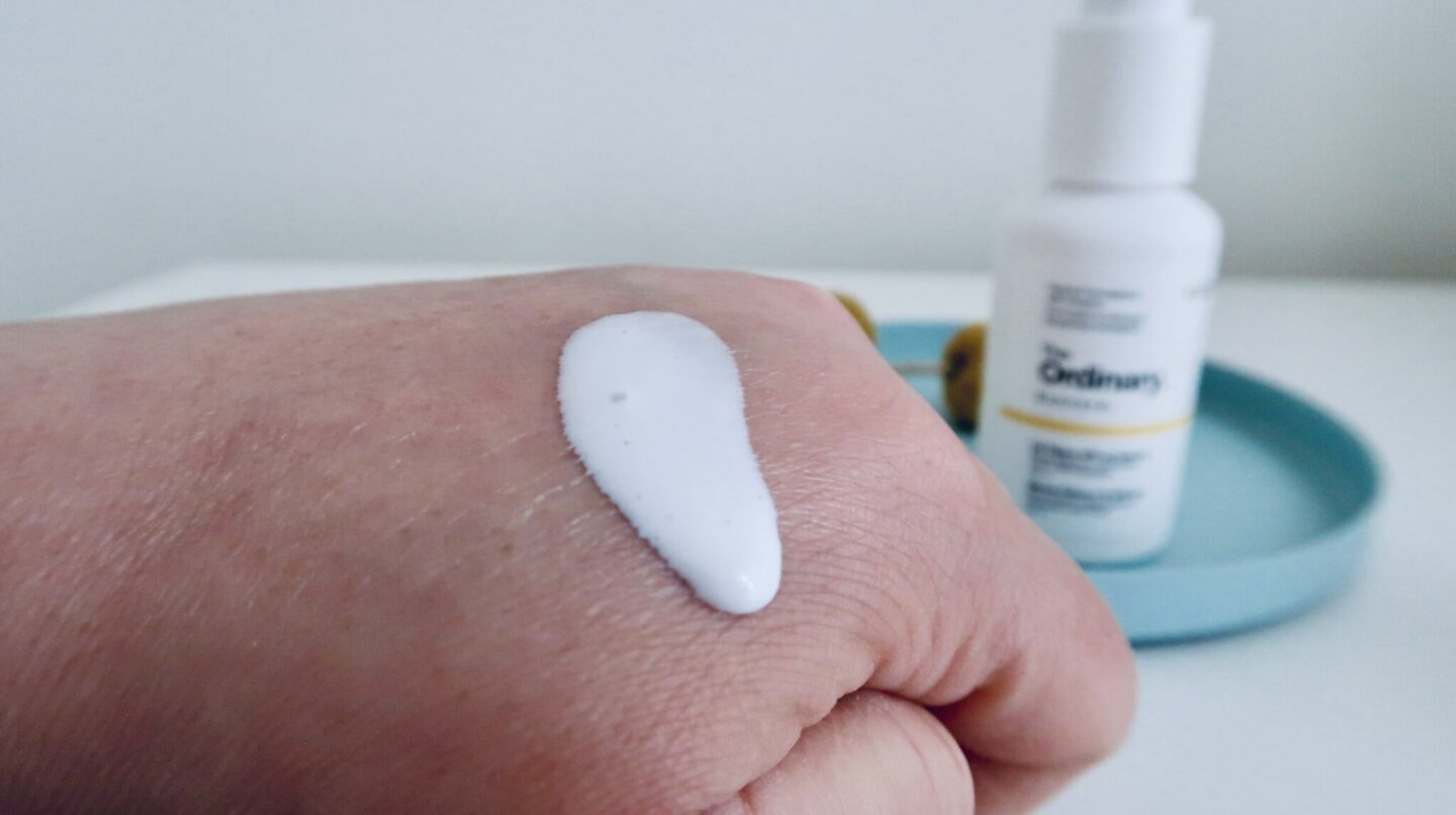 Texture liquide Solaire The Ordinary UV Filters SPF 45 Sérum 
#theordinary #solaire #protectionsolaire #sunscreen #spf #skincare 