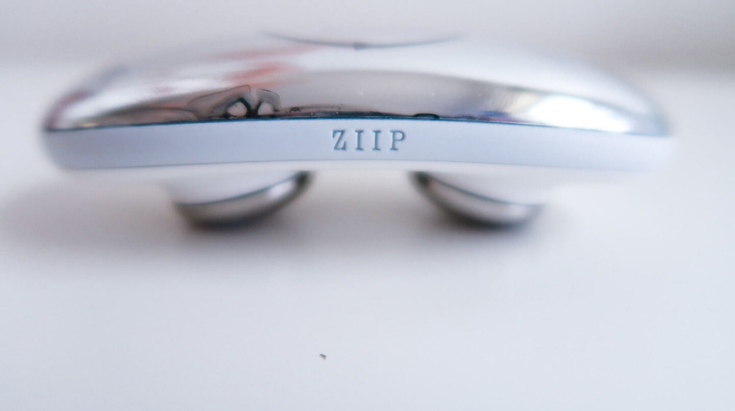 ZIIP Halo appareil anti-&acirc;ge &agrave; micro et nano courants. #antiage #ziip #ziiphalo #beautydevice #peau #soins 