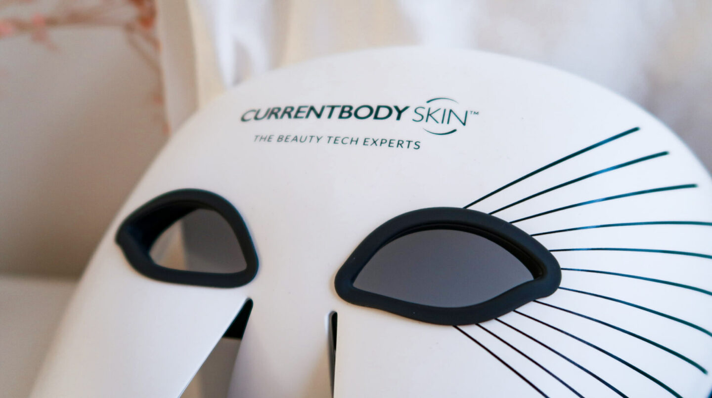 Masque LED S&eacute;rie 2 Currentbody. #LEDmask #masqueLED #currentbody #soinsdelapeau #antiage #rosacee #beautydevice